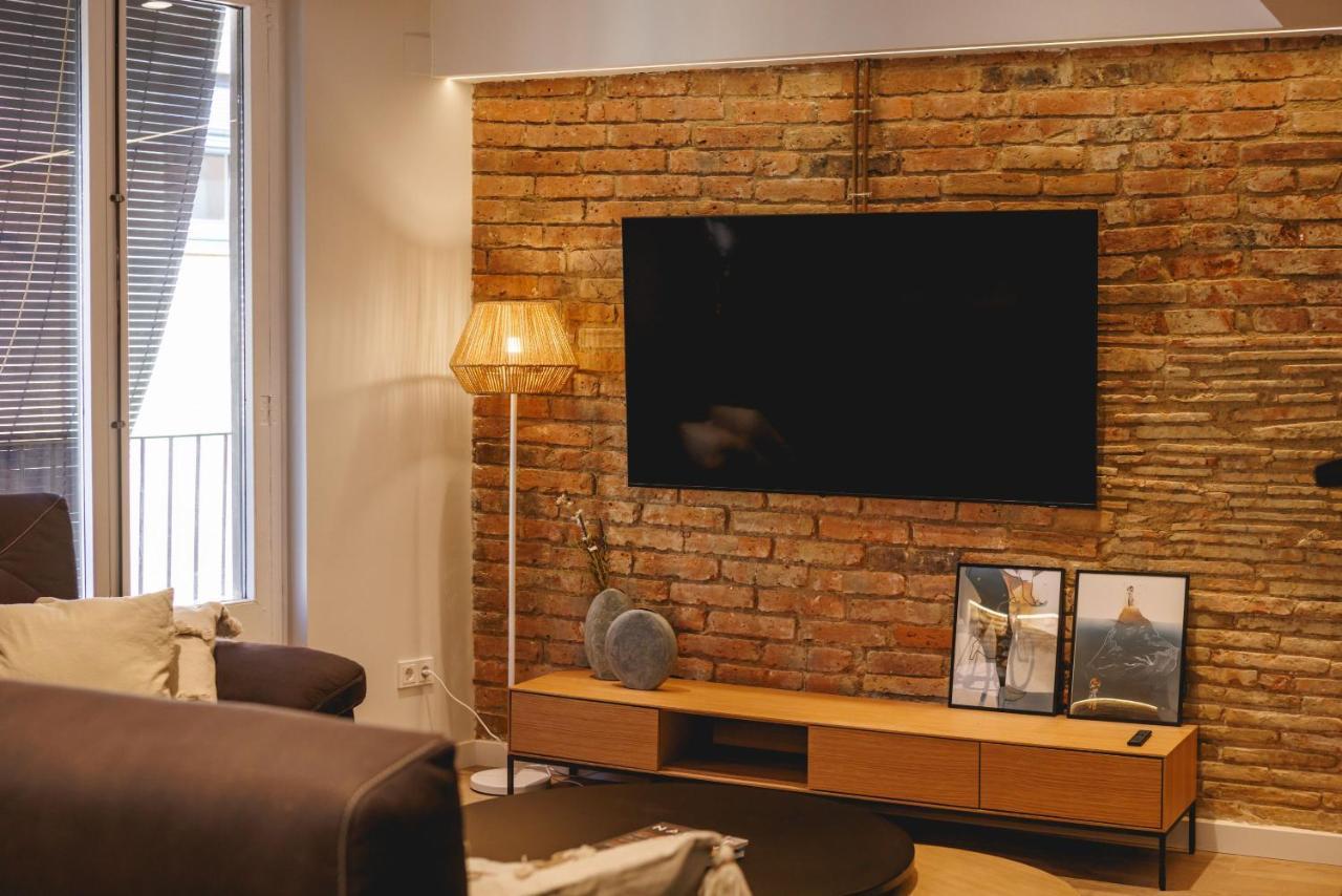 Bravissimo Cort Reial Duplex, Spacious With 3 Bedrooms Жирона Экстерьер фото
