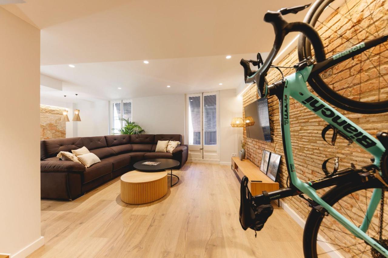 Bravissimo Cort Reial Duplex, Spacious With 3 Bedrooms Жирона Экстерьер фото